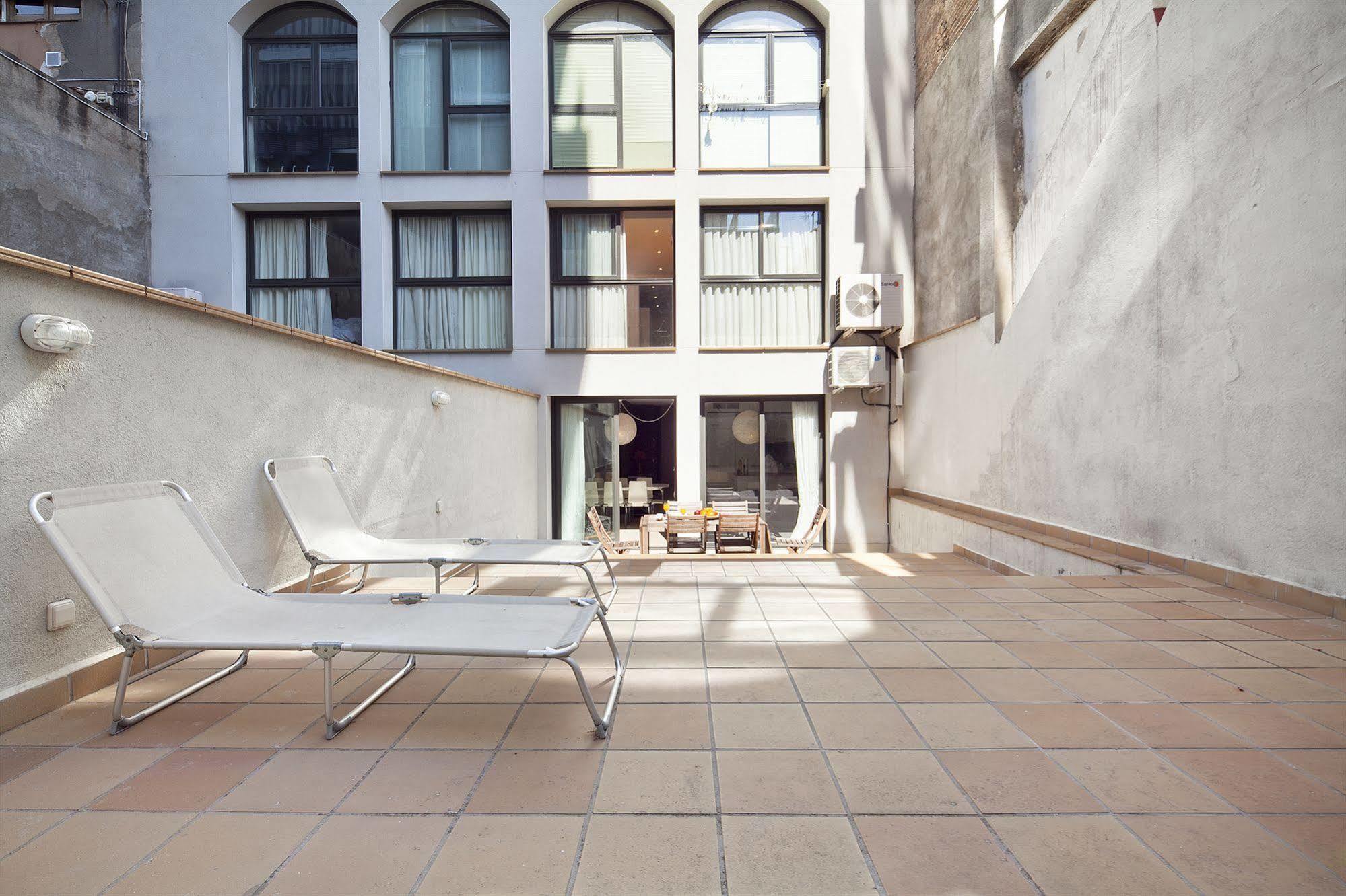 Inside Barcelona Apartments Sants Exterior photo